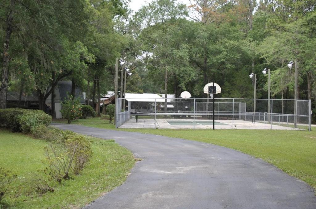 Cottage In The Woods At Emerald Lakes Estate St. Augustine Exterior photo